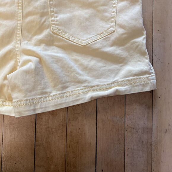 Buckle Shorts Women’s Small BKE Yellow Denim Mid Rise Stretch - Picture 13 of 13